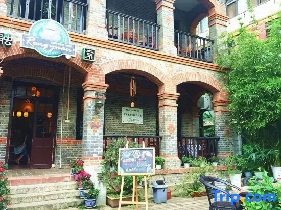 Yilong Ruiyun Hotel Wuhan Zhongnan Road Subway Station Branch