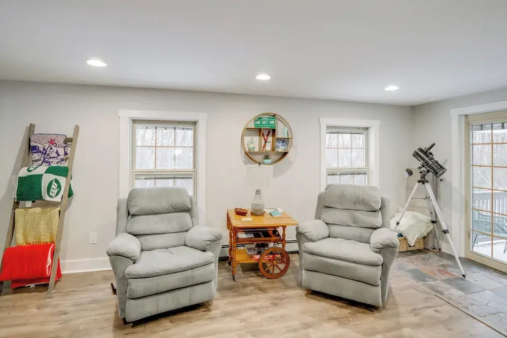 5 Mi to Mt Snow: Secluded Family Home w/ Game Area