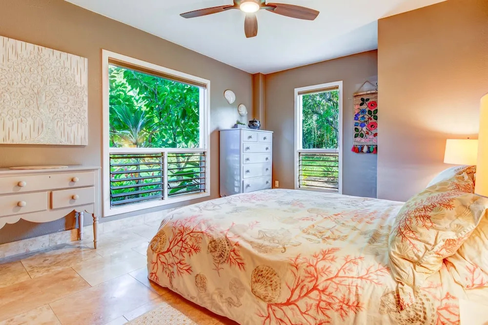 Surfers Rest 4 Bedroom Home