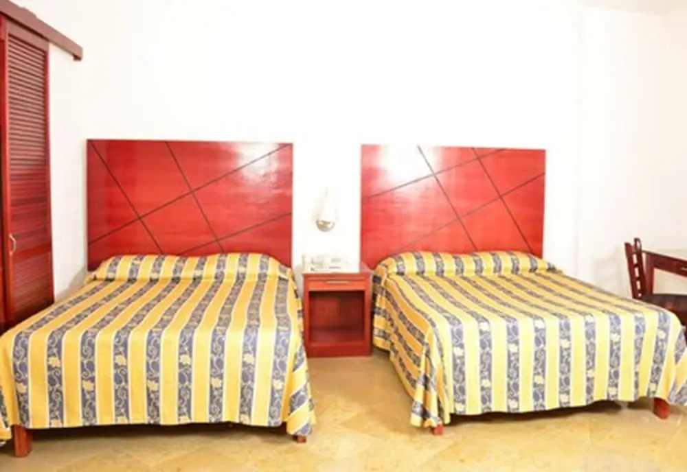 Hotel Paradise Inn