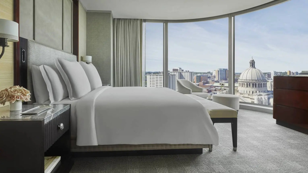 Four Seasons Hotel One Dalton Street, Boston