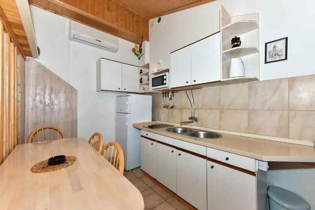 Apartment Tome Diklo