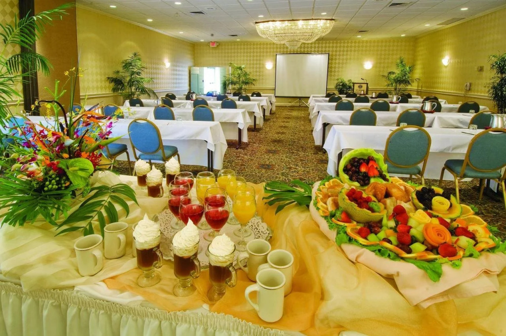 Sandcastle Resort at Lido Beach
