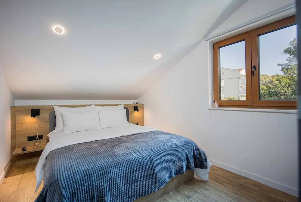 Oleander Urban Suites, high-speed internet, beach at 250, PET friendly