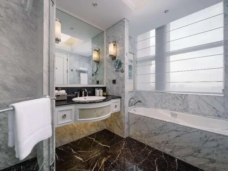 Grand Mercure Wuxi Huishan