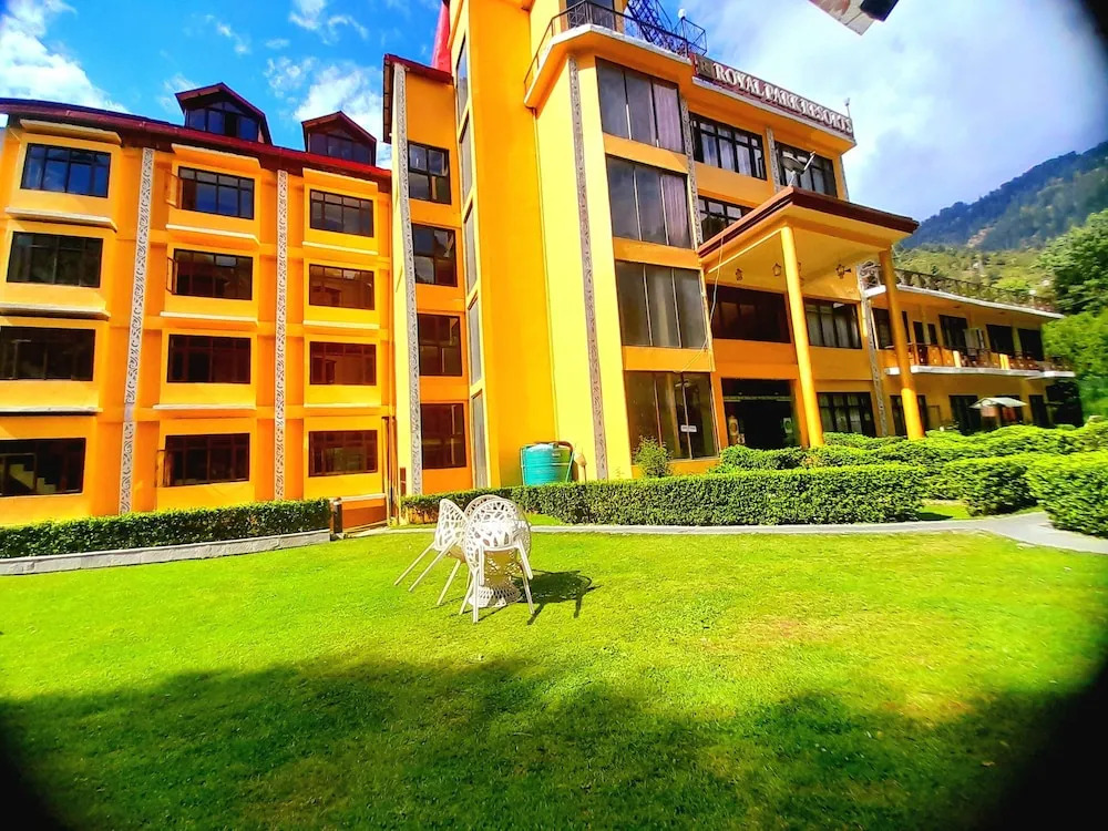 Royal Park Resort