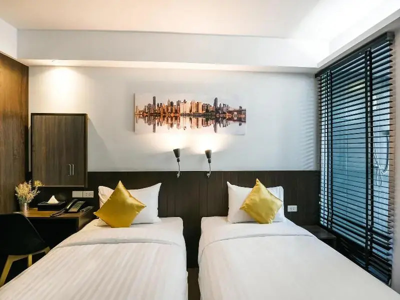 Kitzio House Hotel Huai Kwang