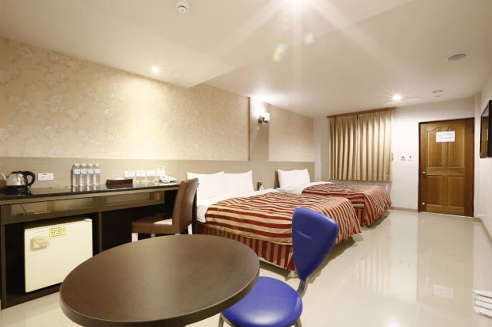 Huaxiang Motel - K Arena