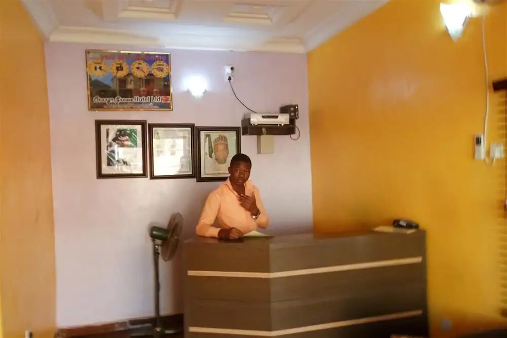 Orange Groove Hotel