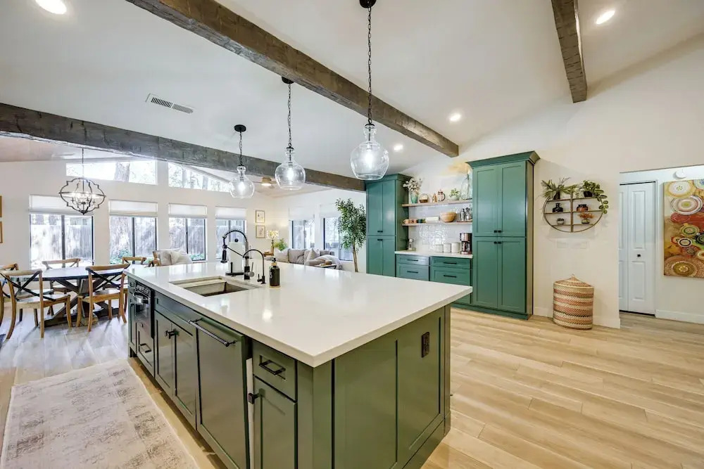 Stylish Flagstaff Hideaway w/ Hot Tub & Fire Pit!