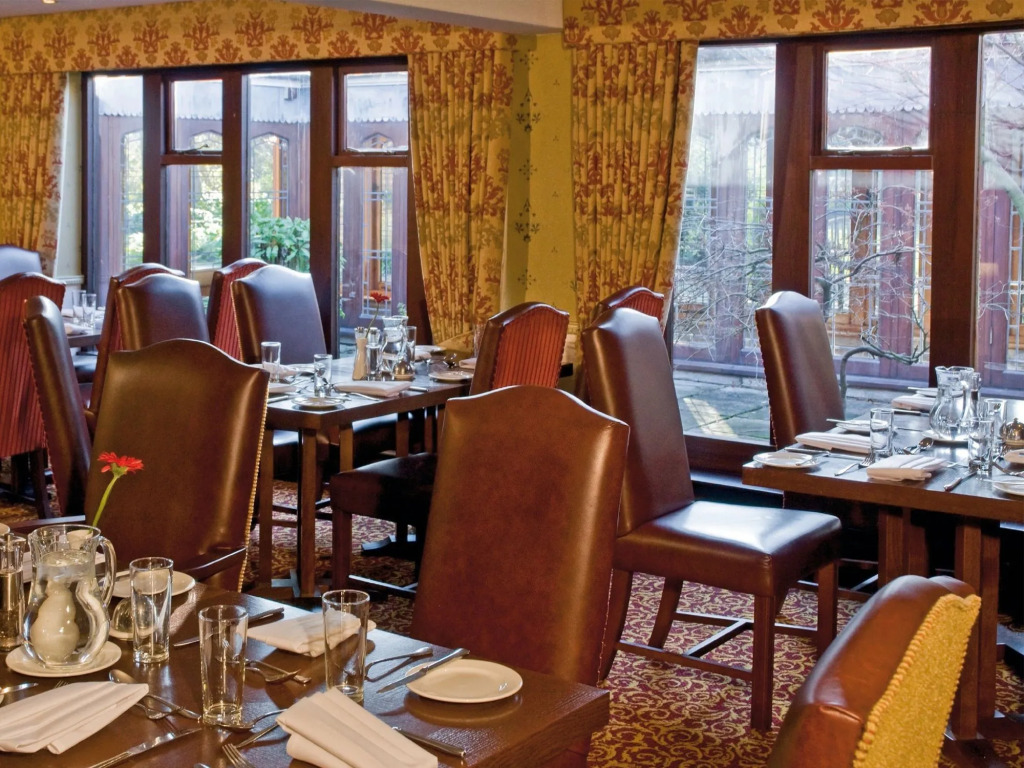 Macdonald Alveston Manor Hotel & Spa