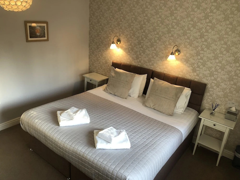 Burton Lodge Guest House and Spa