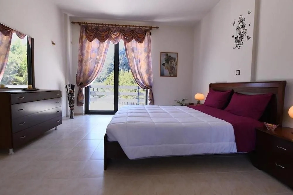 Lilies Villa