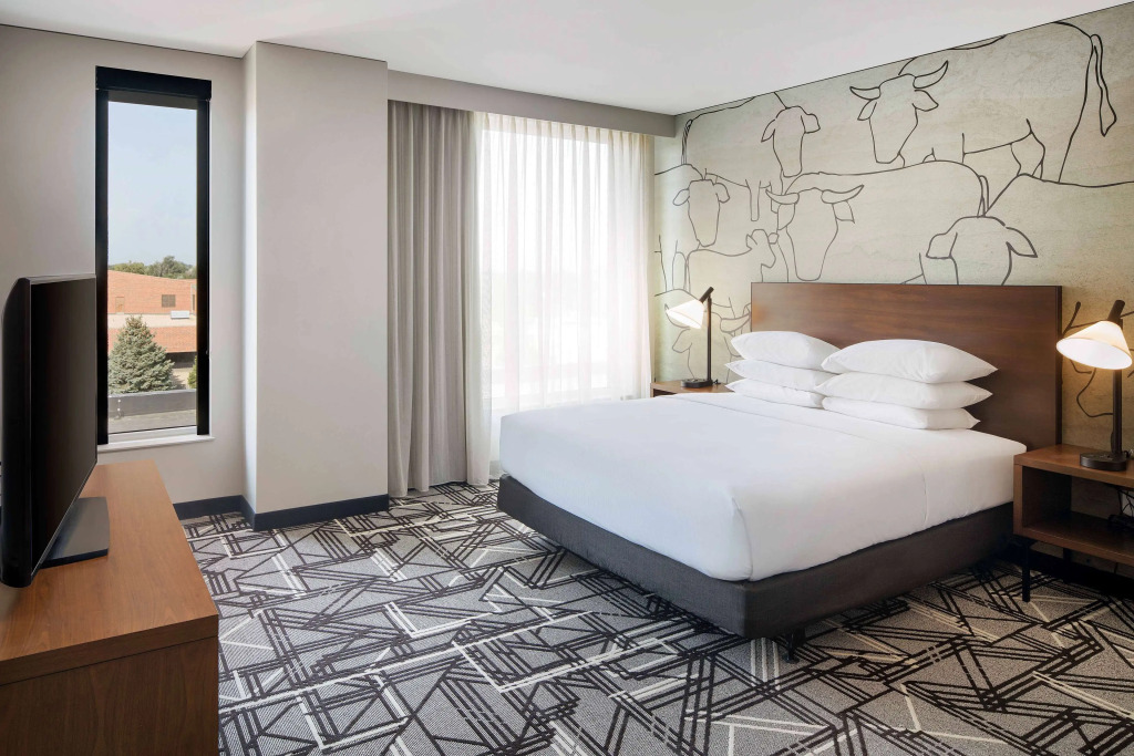 Doubletree By Hilton Greeley At Lincoln Park