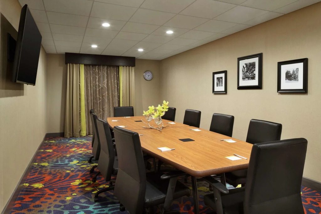 Hampton Inn & Suites St. Louis/Alton, IL