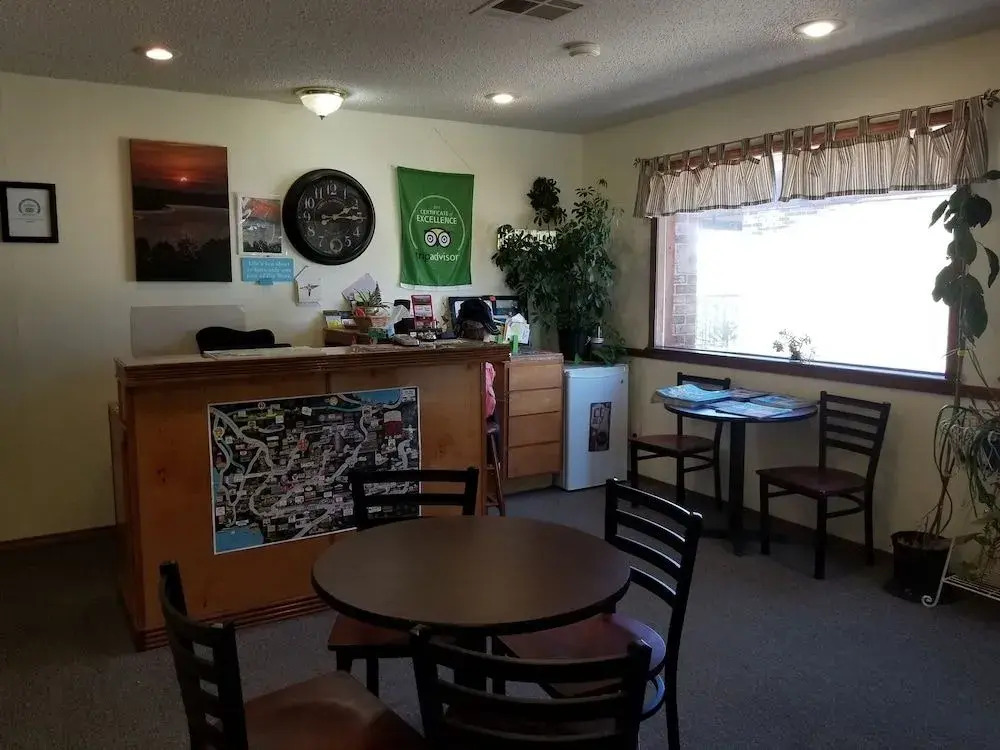 Pointe West Resort Motel