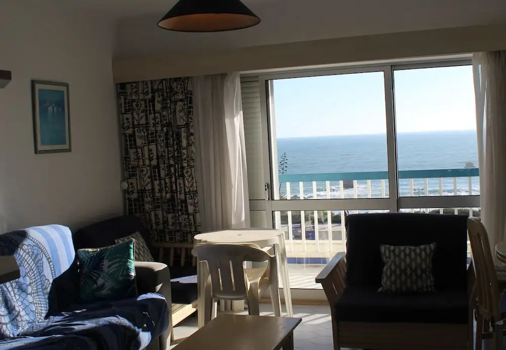 T0 Concorde Amazing Beach First Line View