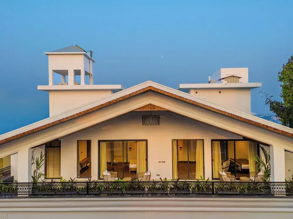 ELIVAAS Valley View 5BHK Villa With Pool