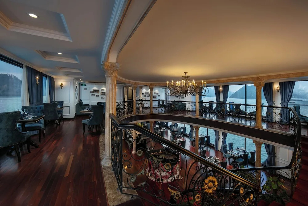 Star Boutique Cruise