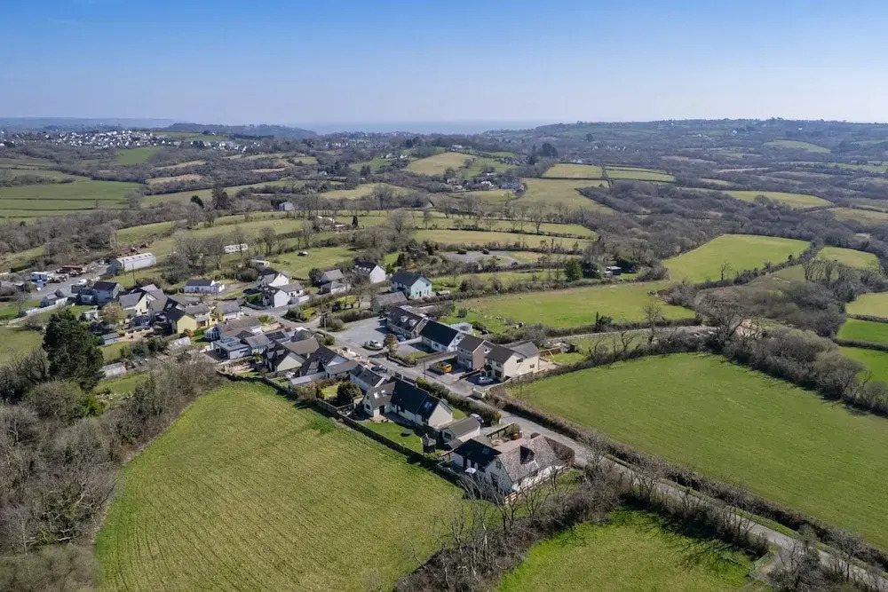Honeyfield Lodge - Spacious Cottage Rural Views