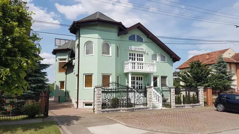 Guest House Luxotel
