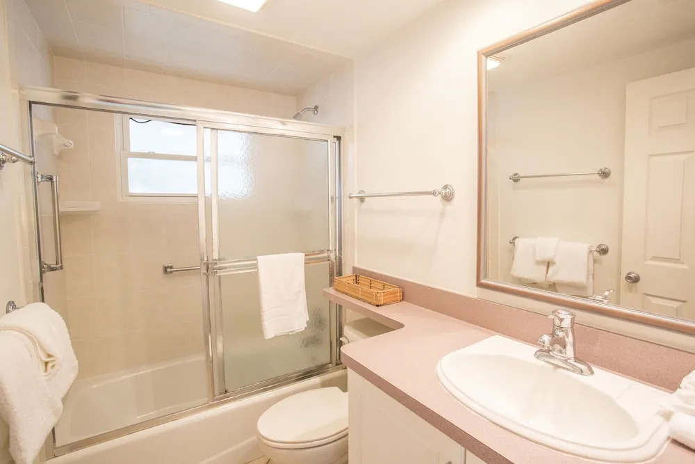 Aloha Kai Unit 55 1 Bedroom 1 Bathroom Apts