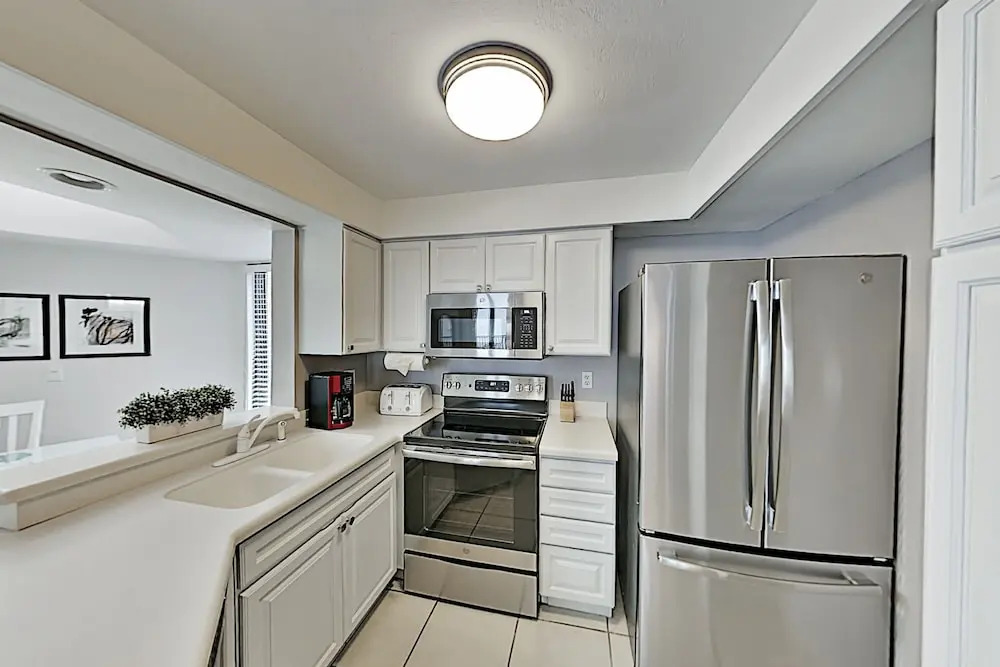 New Listing! All-suite Beach Getaway W/ Pool 2 Bedroom Condo