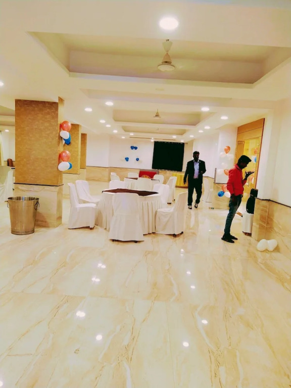 Hotel Abhinav Royal