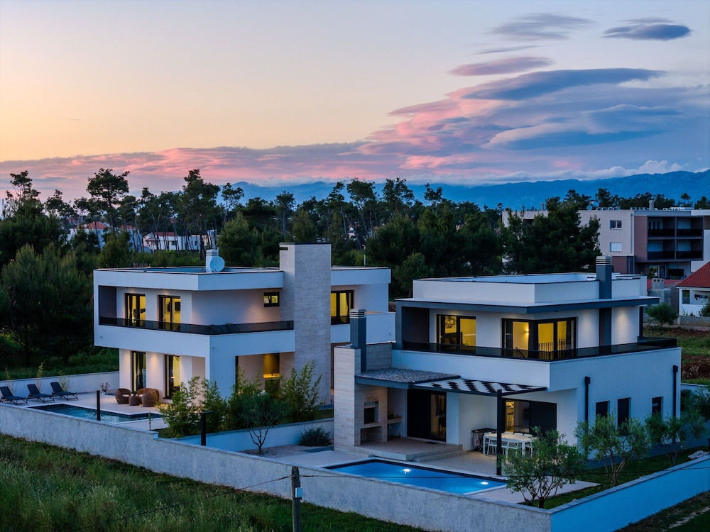 Villa Karlo ZadarVillas