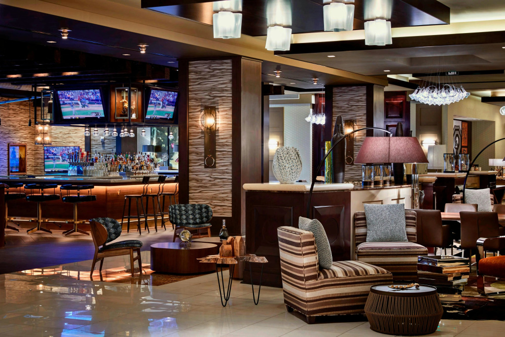 Renaissance Phoenix Downtown Hotel