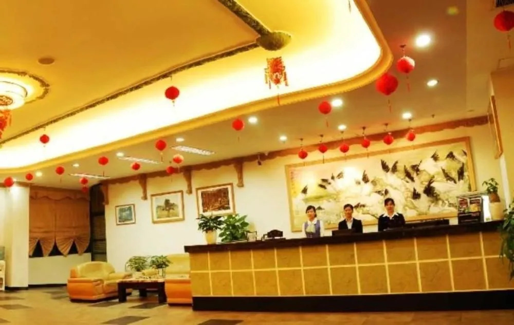 Mao Feng Hotel (Guangzhou Nancun Wanbo Metro Station)