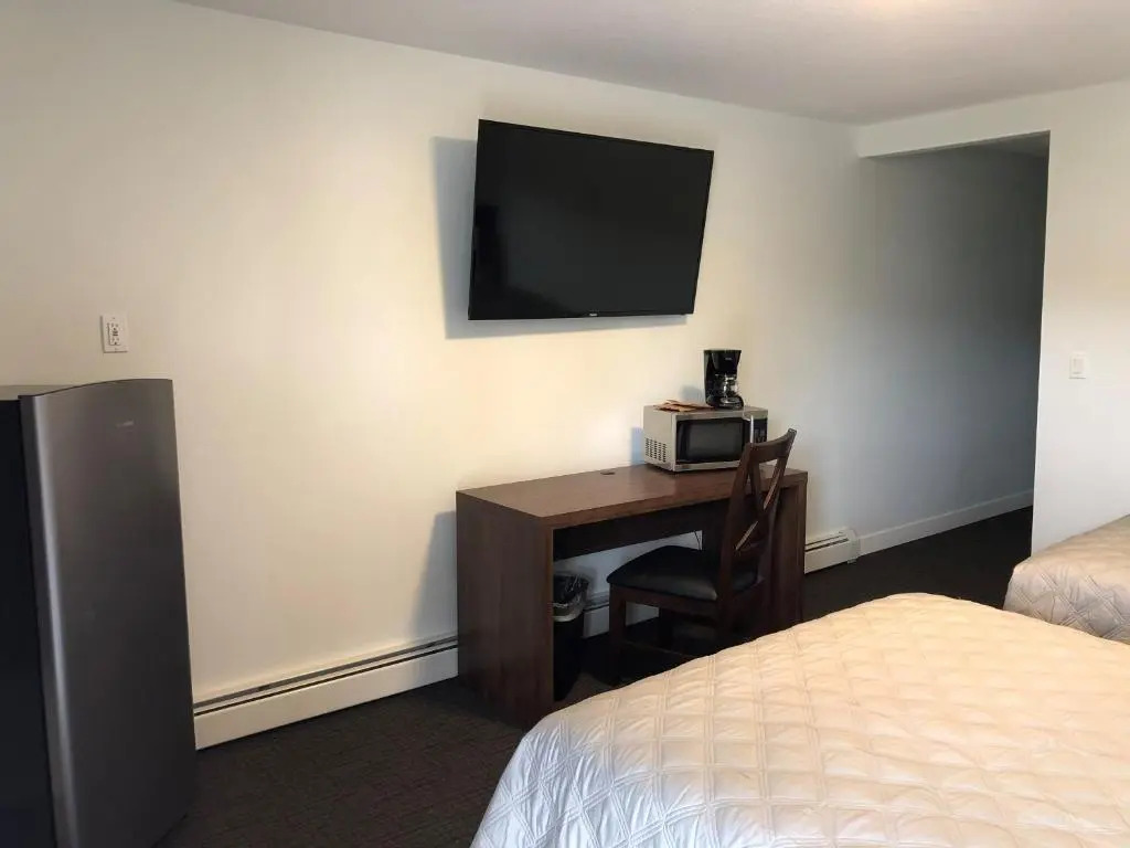 Onoway Inn And Suites