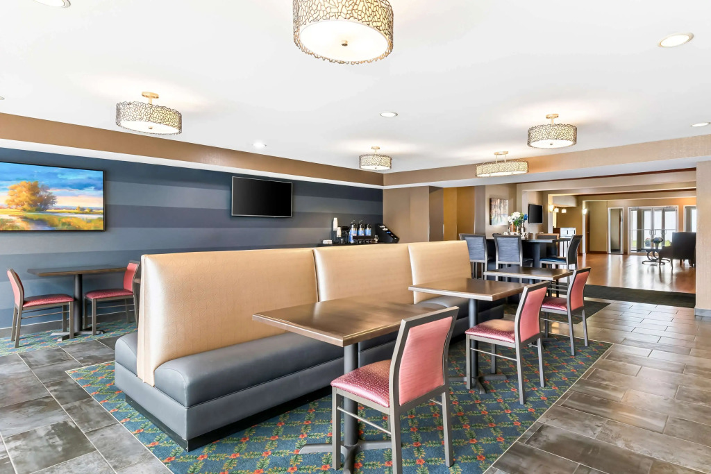 Best Western Legacy Inn & Suites Beloit/South Beloit