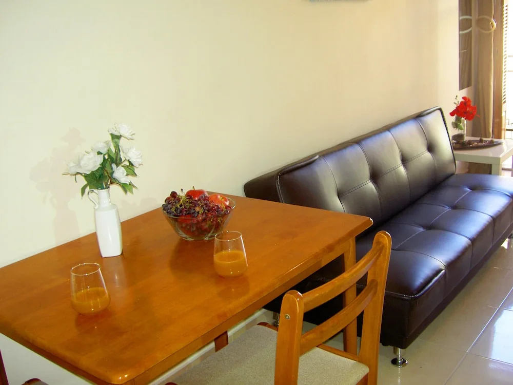 Mat Old Town Apartments B