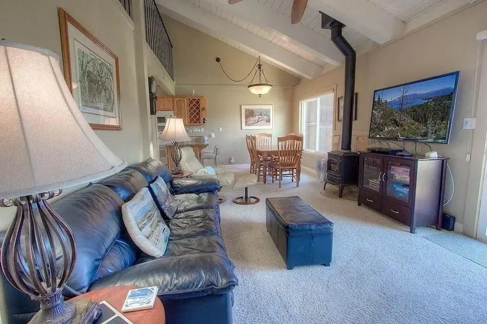 Park View Paradise 3 Bedroom Condo by RedAwning