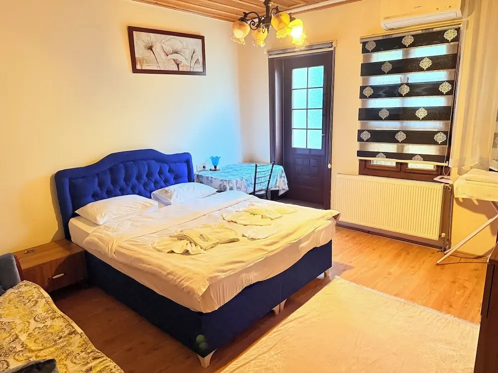 ÖZ Butik Otel Antik Kent Myrleia