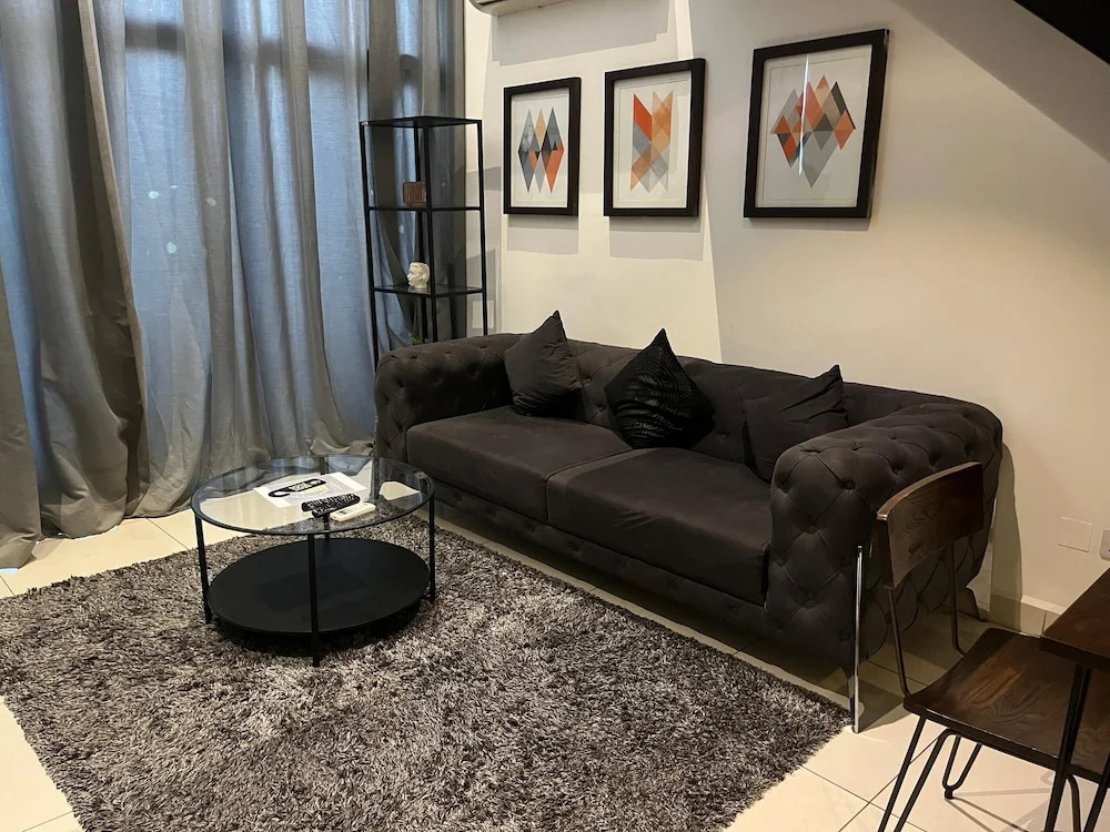 R&P Suites at Embassy Gardens