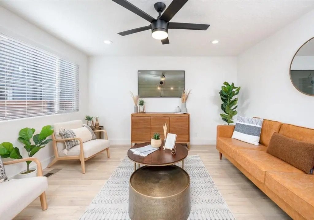 Mid Century Modern Boise-River Bungalow w/ Hot Tub