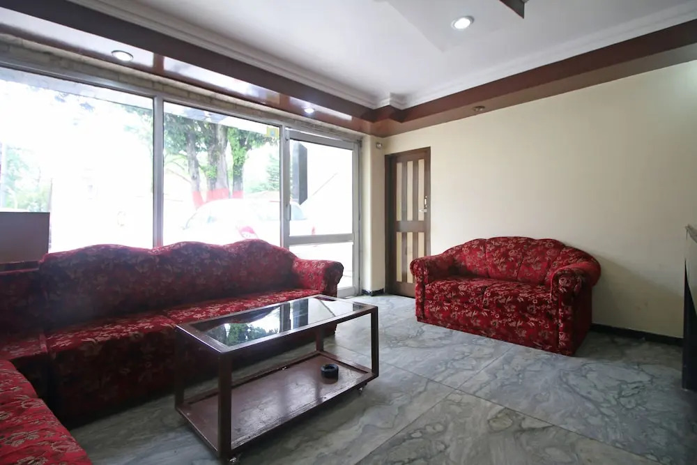 OYO 5922 Hotel Charlene