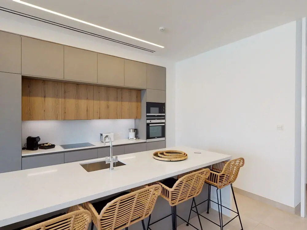 Sanders Konnos Bay Terpsichori - Striking 4-Bedroom Villa With a Side Sea View