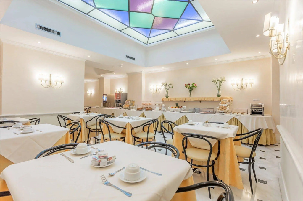 Raeli Hotel Luce