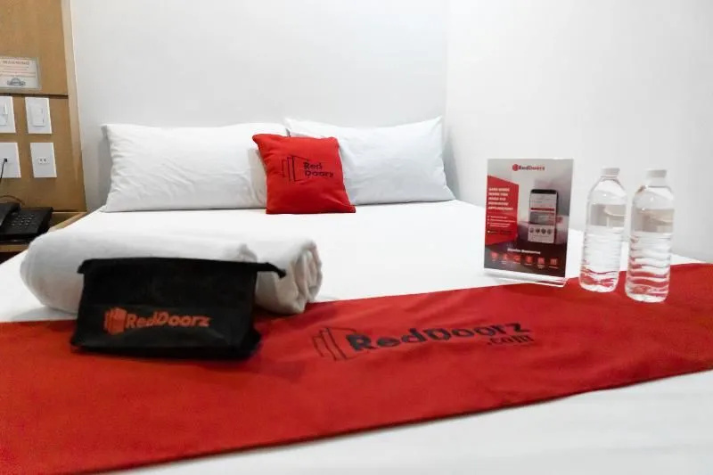 Reddoorz Near Starmall Alabang