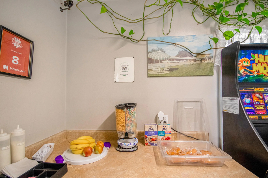 Travelier Motel