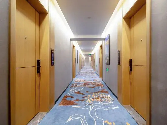 Unitour Hotel (Beihai Hepu High-speed Rail Station Passenger Transport Center)