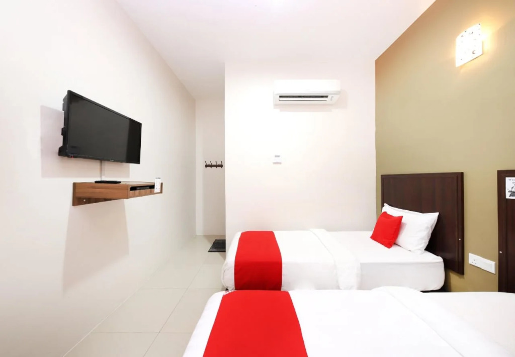 OYO 90456 Hotel Tgl