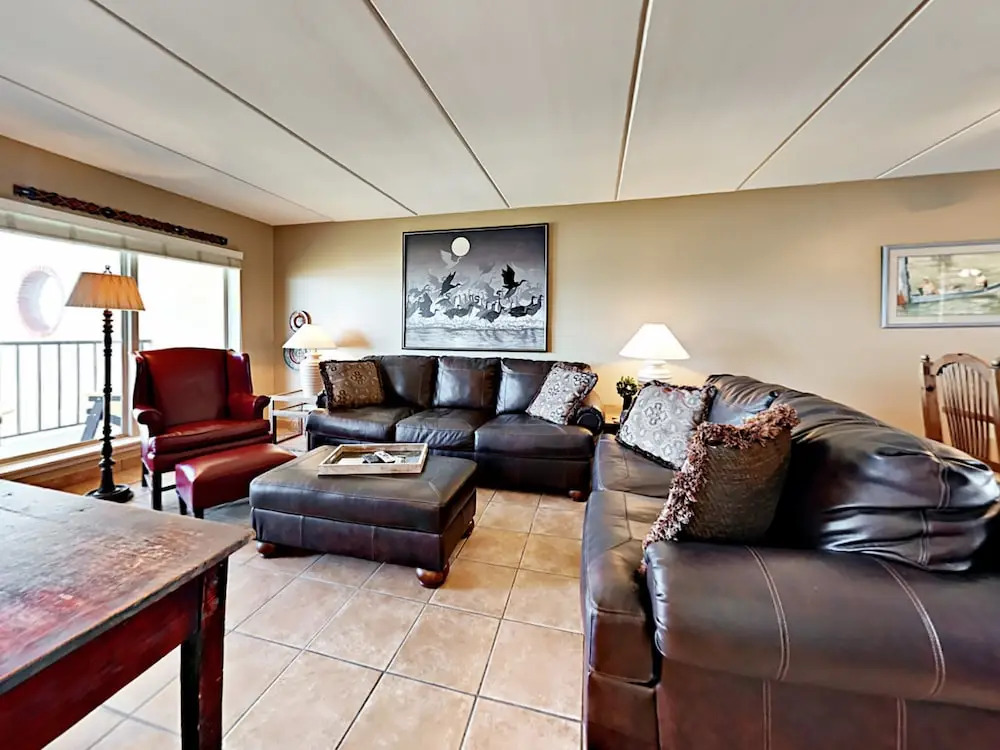 4400 Gulf Blvd Condo Unit 402