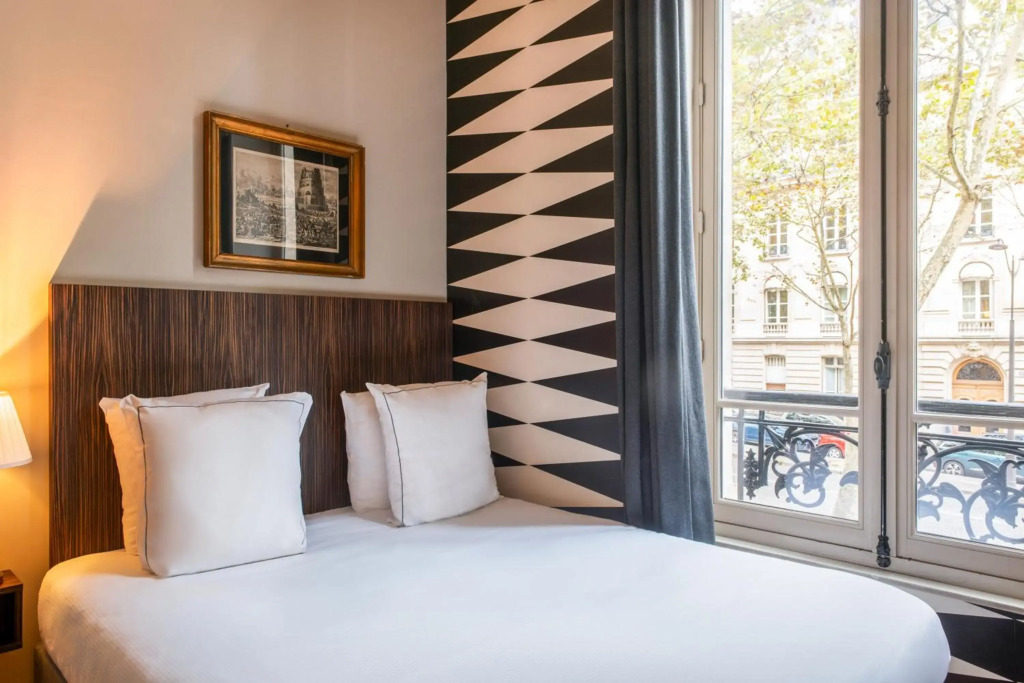 Hôtel Helzear Champs-Elysées by Esteem