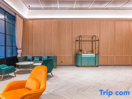 Orange Hotel (Nanchang Tengwang Pavilion Metro Station）