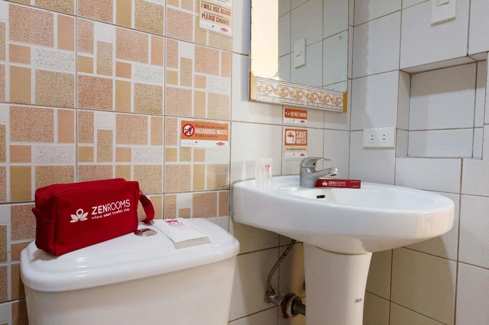 ZEN Rooms A. Villalon Drive