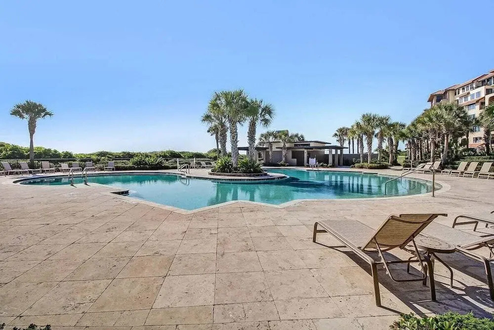 Lovely Amelia Island Condo With Pool, W/D & Central AC